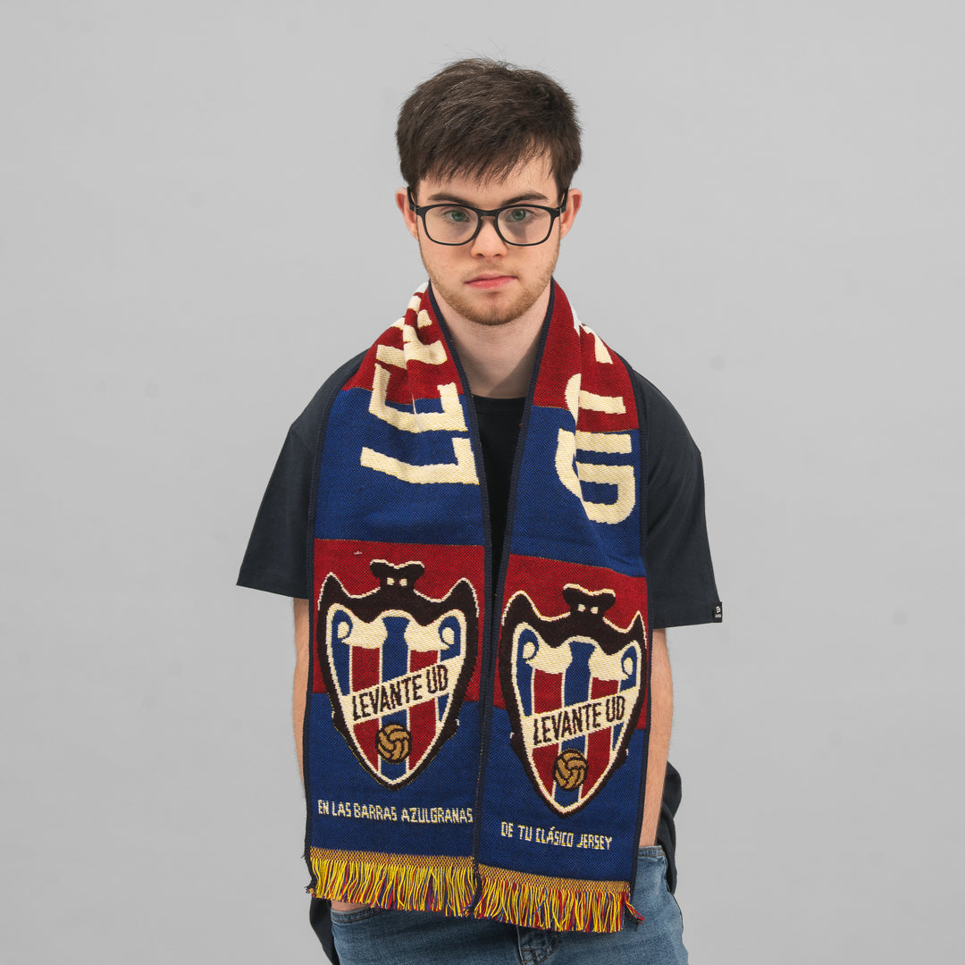 "Escut Retro" Scarf by Levante UD