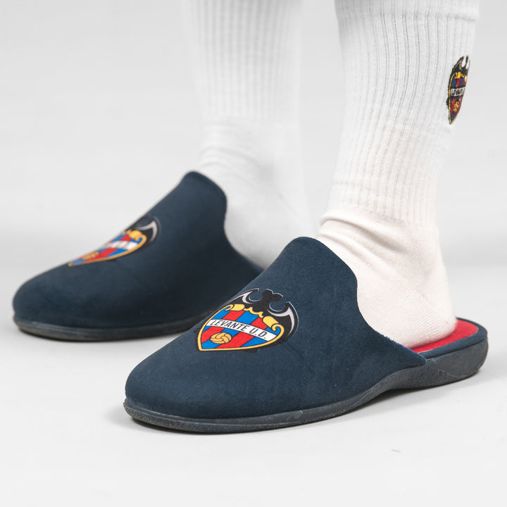 Slippers for the Levante UD Home