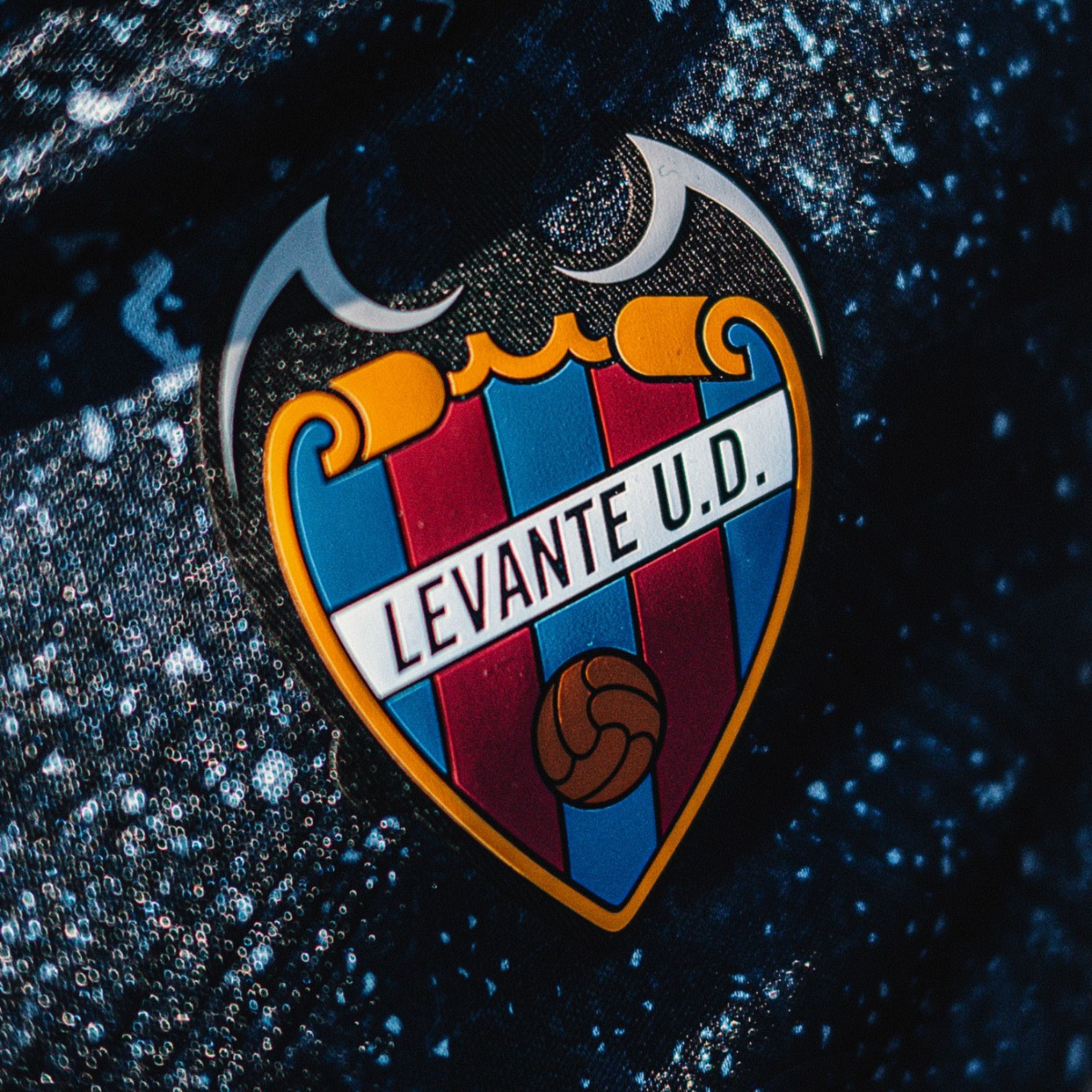 Cuarta equipación Levante UD