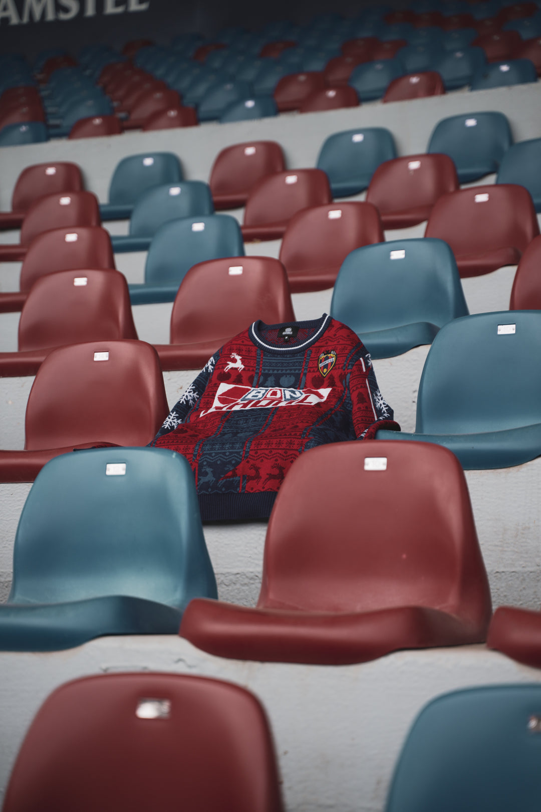 Jersey de Navidad 'Bon Nadal' del Levante UD